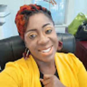 Meet your Posher, Alicia